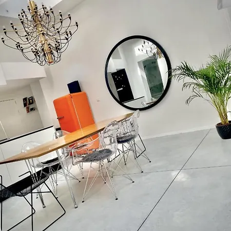 Loft ,Free Prosecco Bottle !,Parking Prive , Clim * Liegi